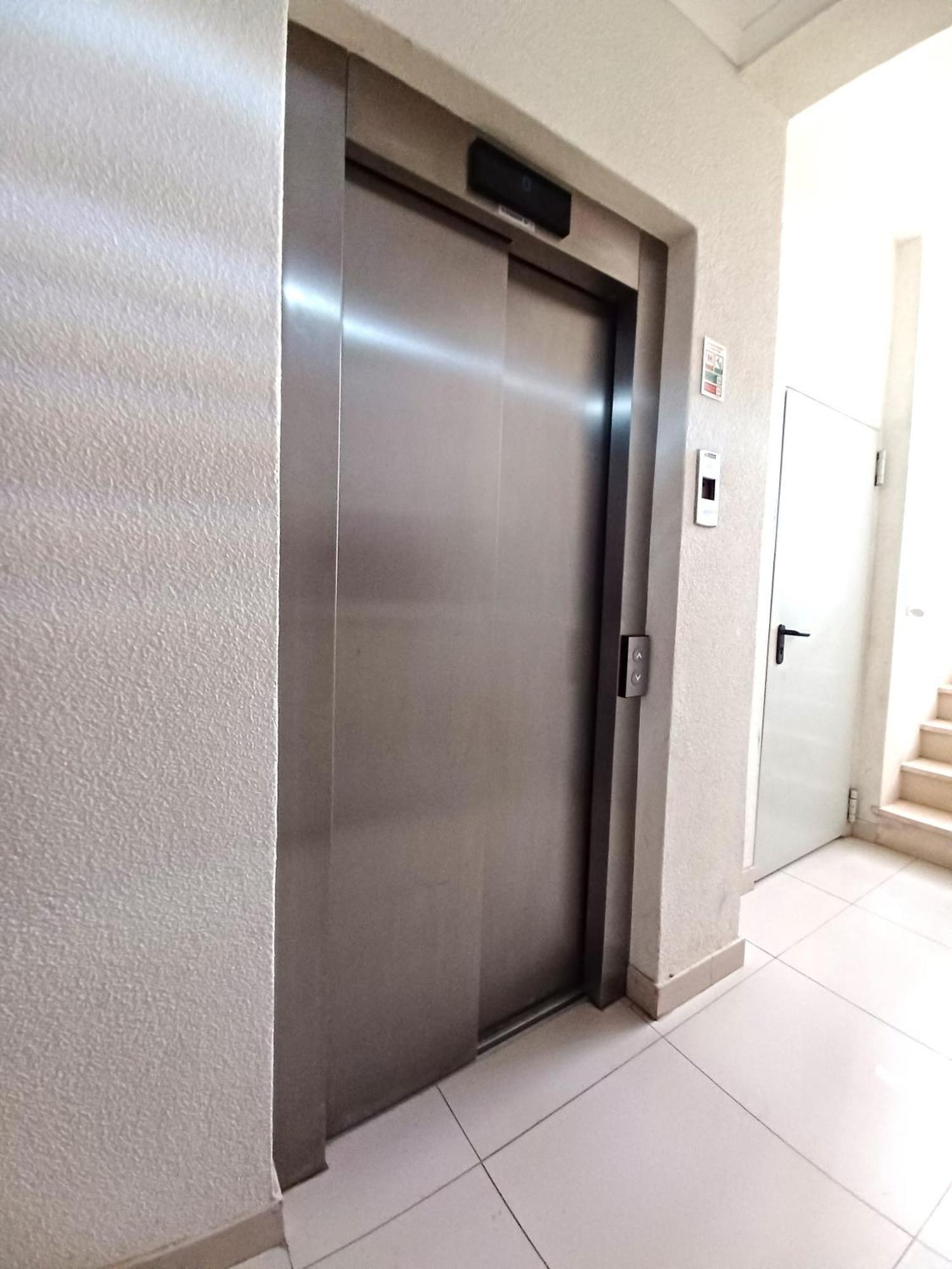 Edificio Lumina Sunshine Beach Apartment Portimão Exterior foto